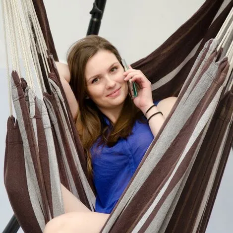 AMANKA Fauteuil Suspendu Pour Asseoir 2 Personnes Hamac 185x130cm Chaise 100% Coton Balançoire XXL 150kg Siège Pour Se Balancer Avec Pivot 360° Rayé Marron - Braun 2 AMANKA Fauteuil Suspendu Pour Asseoir 2 Personnes Hamac 185x130cm Chaise 100% Coton Balançoire XXL 150kg Siège Pour Se Balancer Avec Pivot 360° Rayé Marron - Braun – Image 2